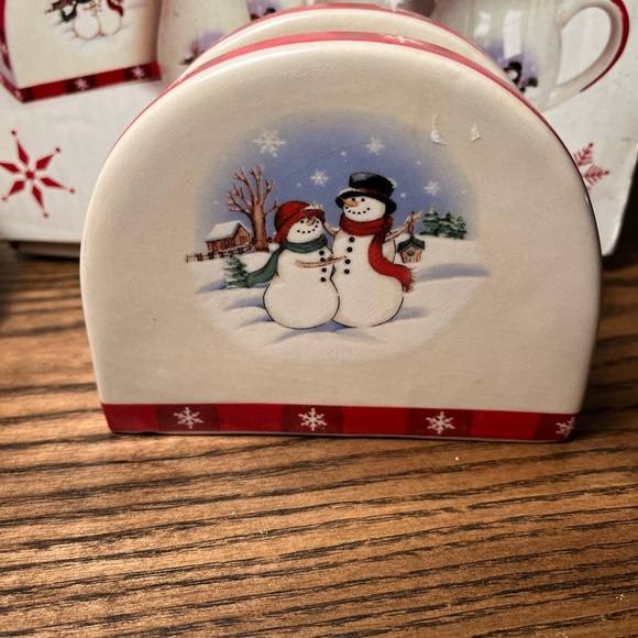 -5 Piece "WINTER WISHES"  Boxed Table Set ~ Napkin, S&P, Creamer, Sugar - Picture 5 of 14